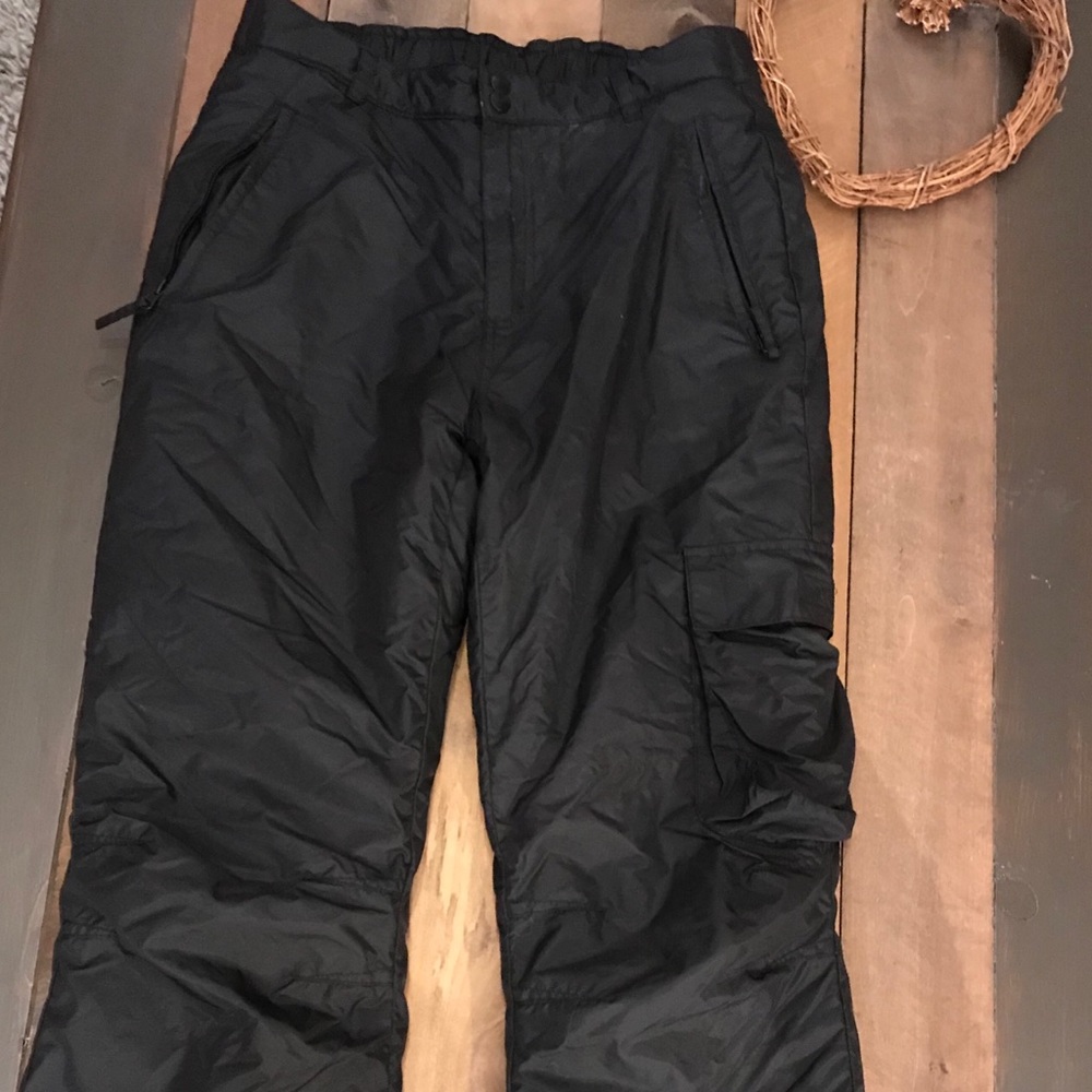 Women’s snow pants